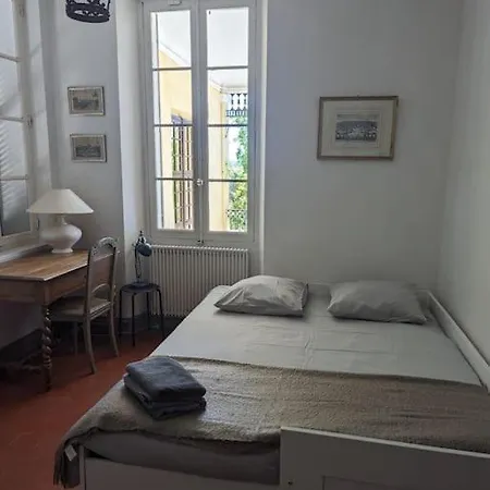 别墅 Charmante Maison De Maitre